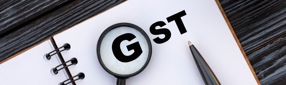 What are the Advantages and Disadvantages of GST in India? 1 How many GST slabs are there